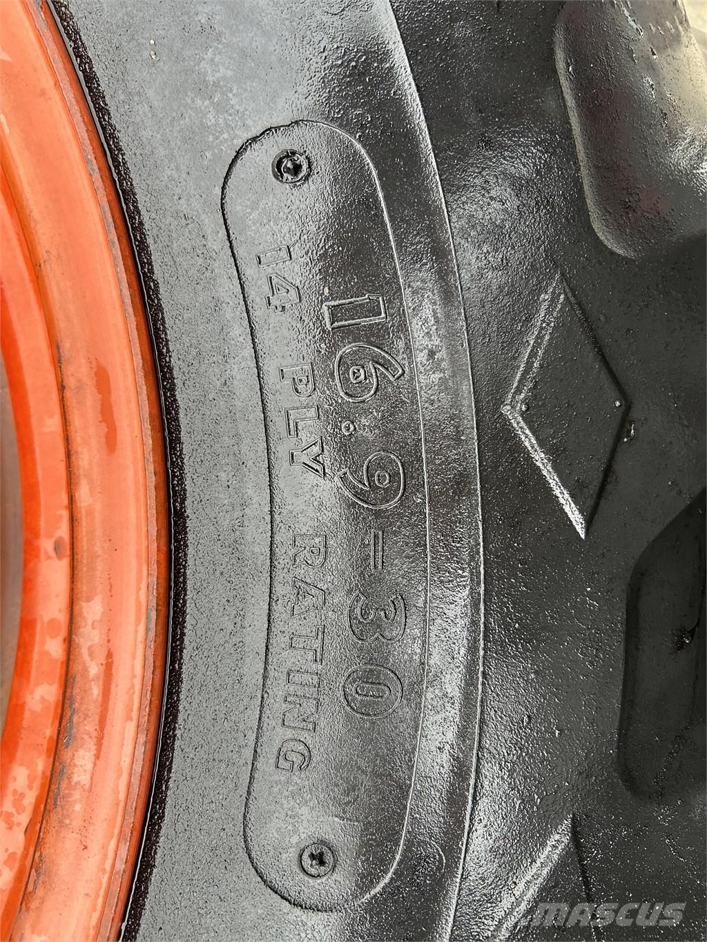 Goodyear 16,9-30 Pneumatiky, kolesá a ráfiky