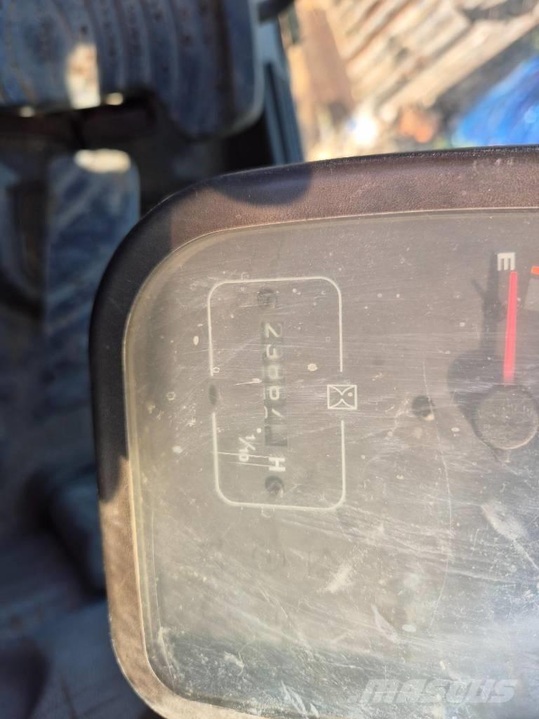 Volvo EC 290 B LC Pásové rýpadlá