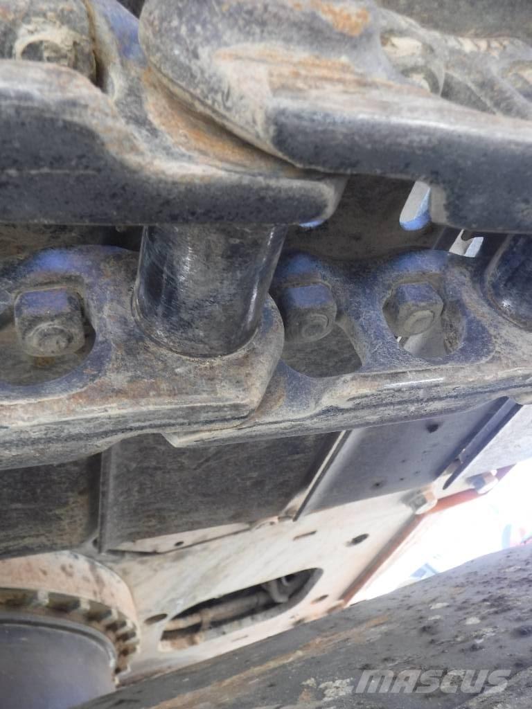 Hitachi ZX 135 US-6 Pásové rýpadlá