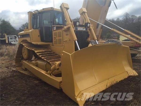 CAT D 6 R Pásové dozéry