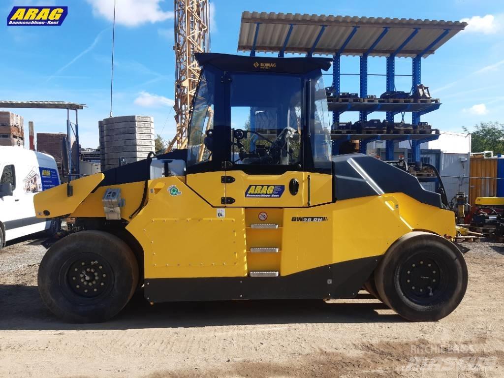 Bomag BW 28 RH Pneumatikové valce