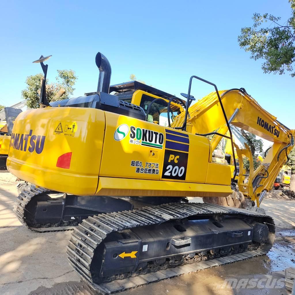 Komatsu PC 200 Pásové rýpadlá