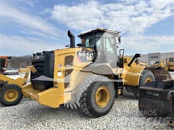 CAT 962M Kolesové nakladače