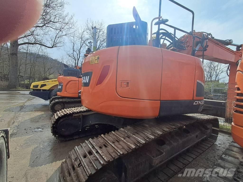 Doosan DX 235 LCR-5 Pásové rýpadlá