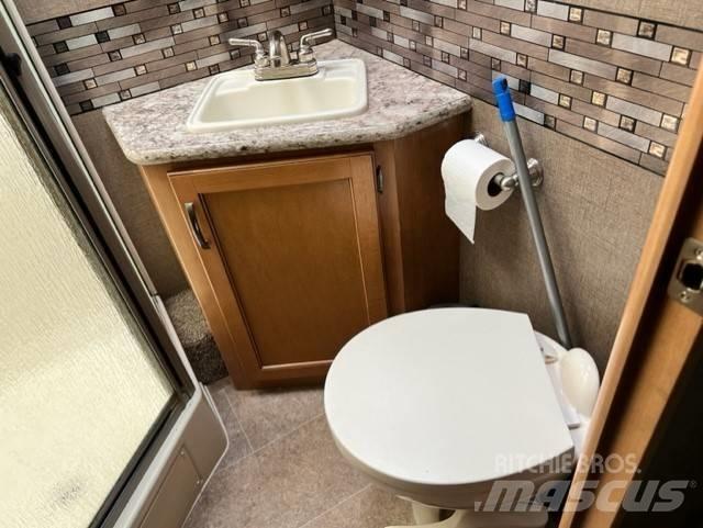 Thor Chateau 31W Obytné automobily a karavany