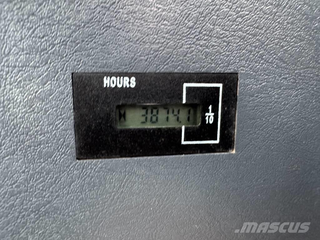 Hyundai HX130LCR Pásové rýpadlá