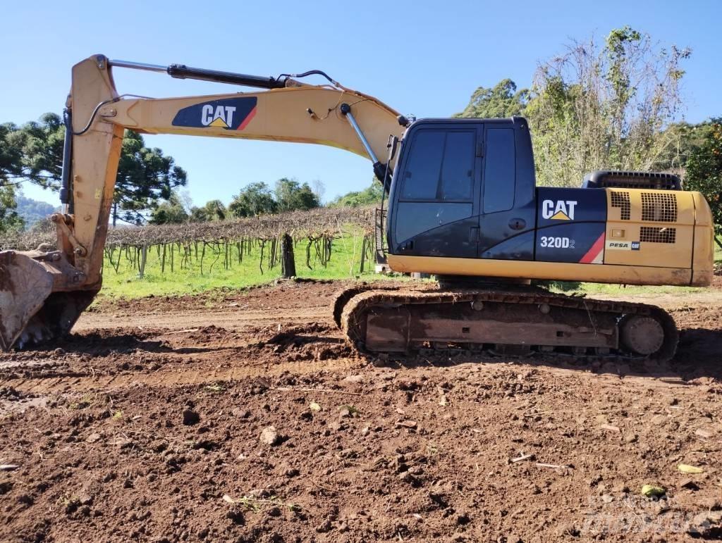 CAT 320D2 Pásové rýpadlá
