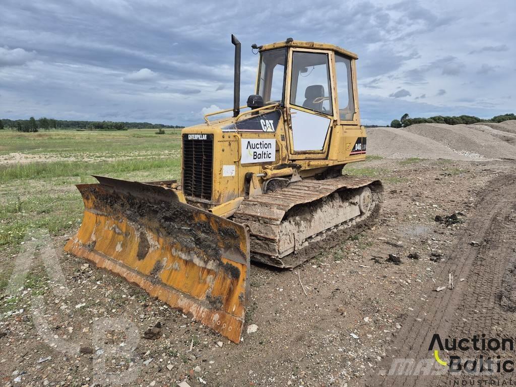 CAT D 4 G Pásové dozéry