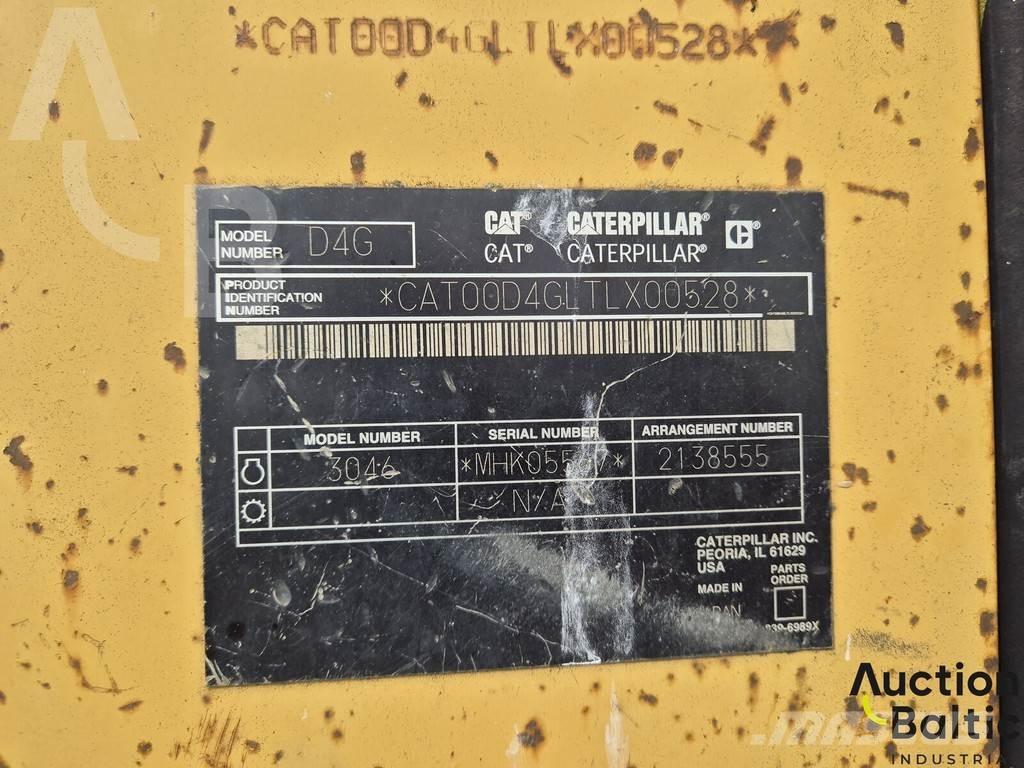 CAT D 4 G Pásové dozéry