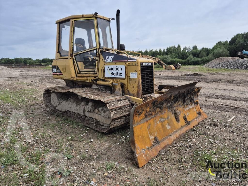 CAT D 4 G Pásové dozéry