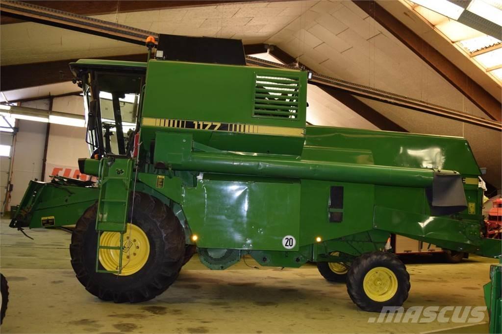John Deere 1177 Kombinované zberacie stroje
