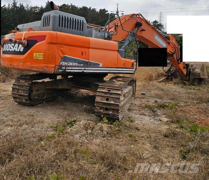 Doosan DX 300 LC-5 Pásové rýpadlá
