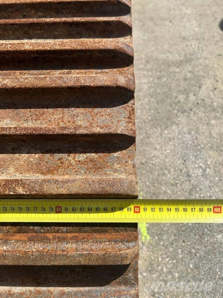 Liebherr R 926 LC Pásové rýpadlá