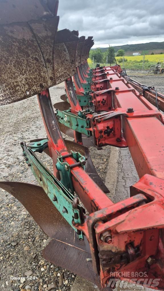 Kverneland PB100 Dvojstranné pluhy
