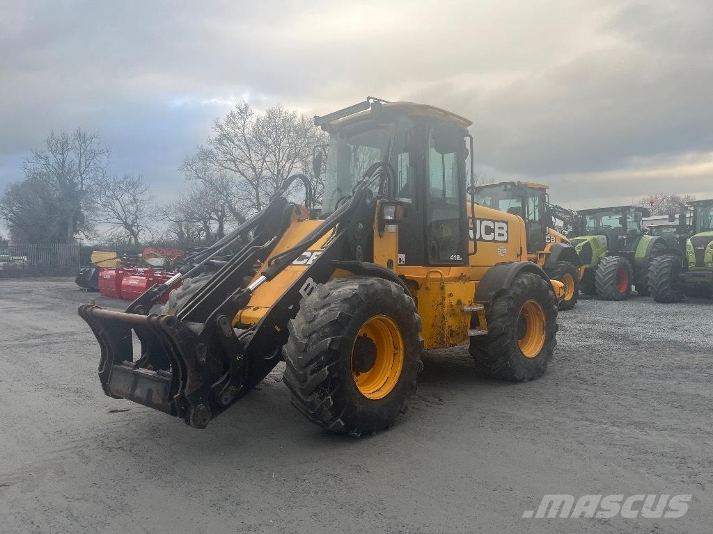 JCB 412 S Agri Kolesové nakladače
