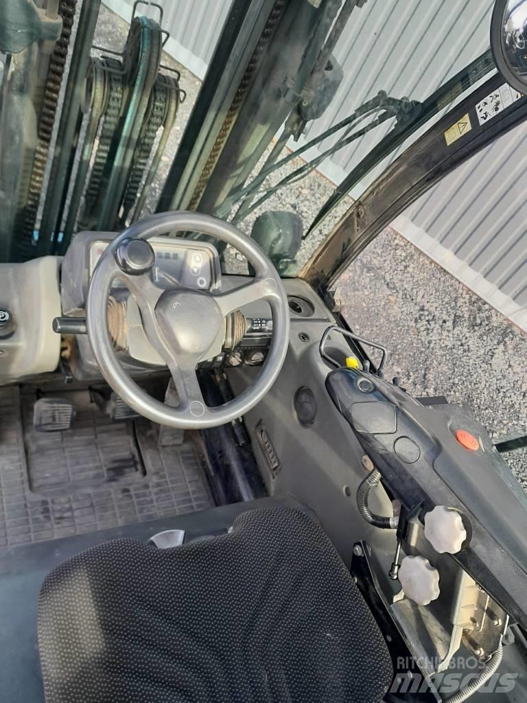 Mitsubishi FD 25 N Dieselové vozíky