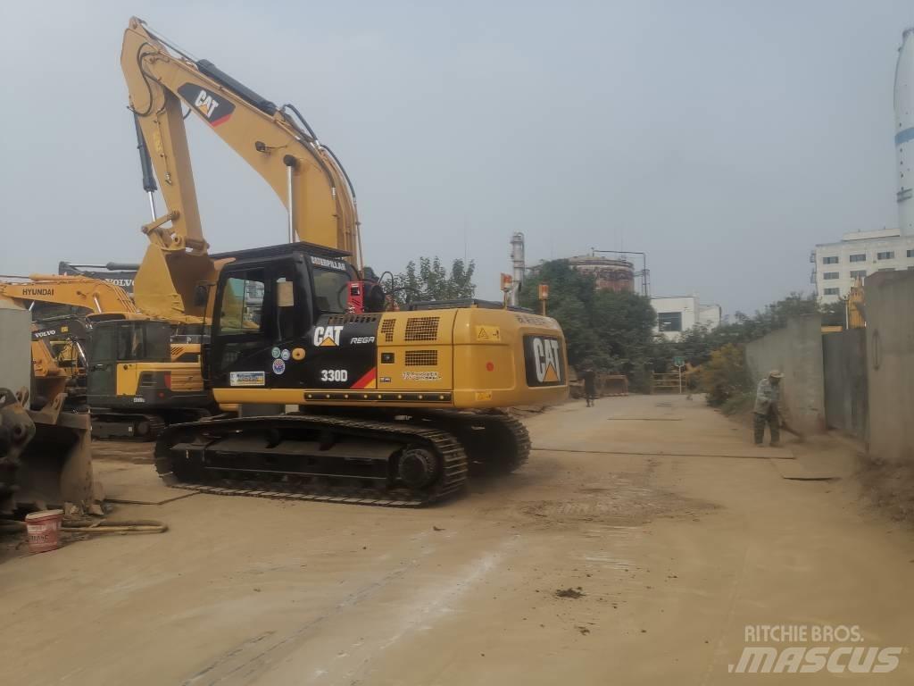 CAT 330 D Pásové rýpadlá