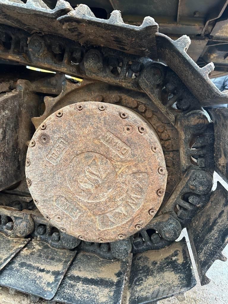 Hyundai 220LC-9S Pásové rýpadlá