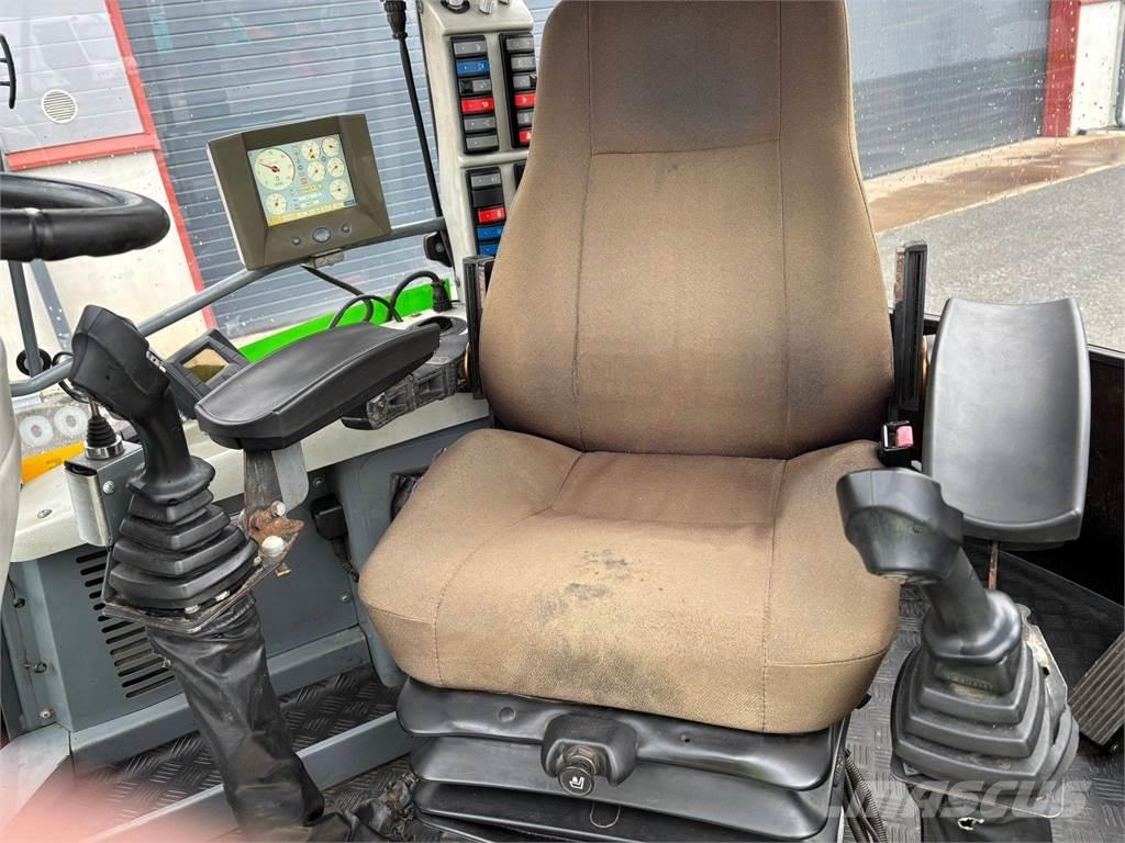 Lännen 8800E Rýpadlo-nakladače