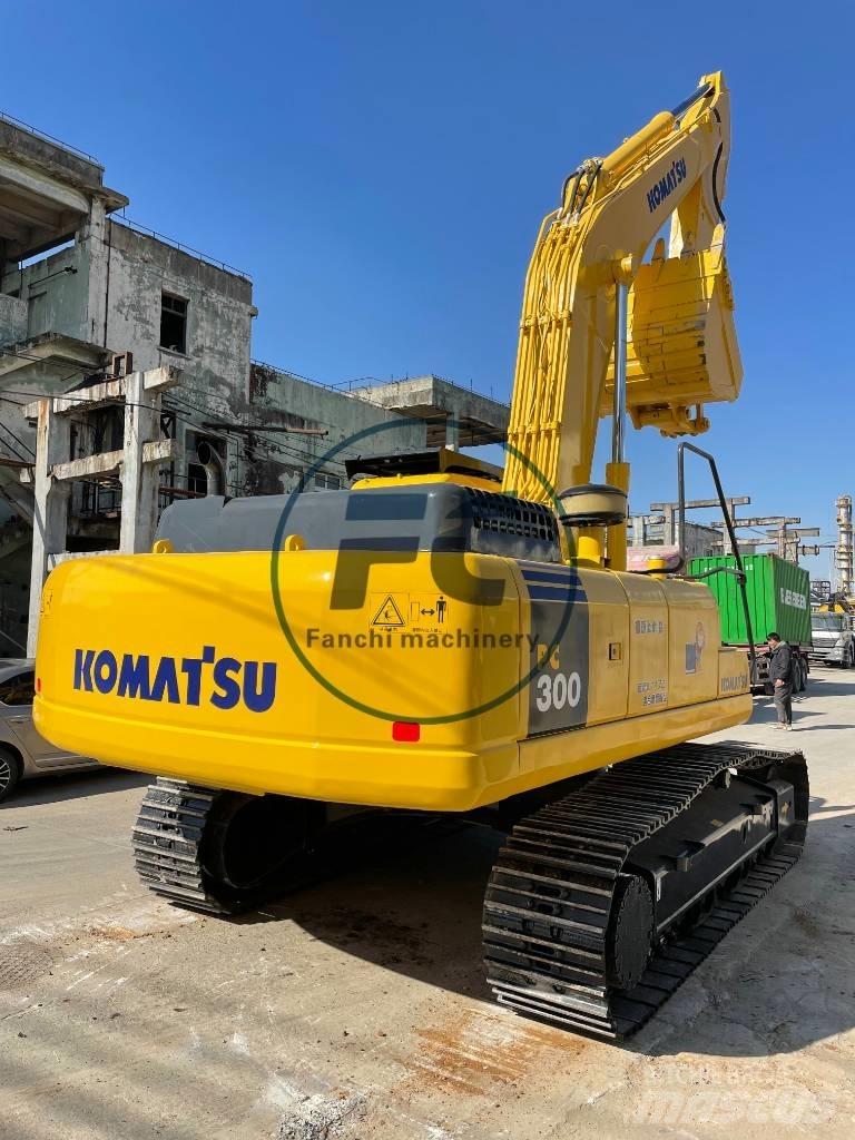 Komatsu PC 300 Pásové rýpadlá