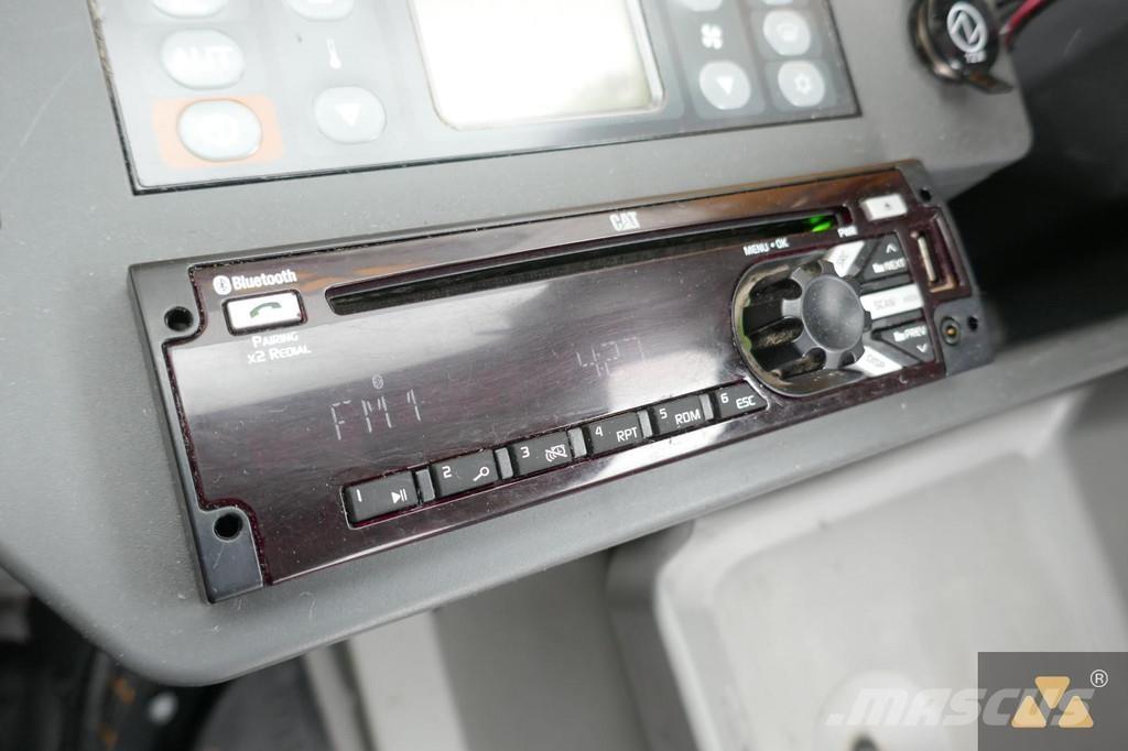 CAT 325F LCR Pásové rýpadlá