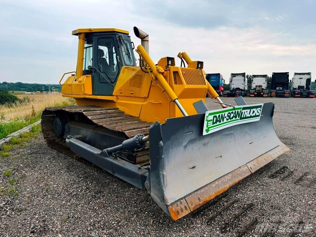 Komatsu D 65 PX-12 Pásové dozéry