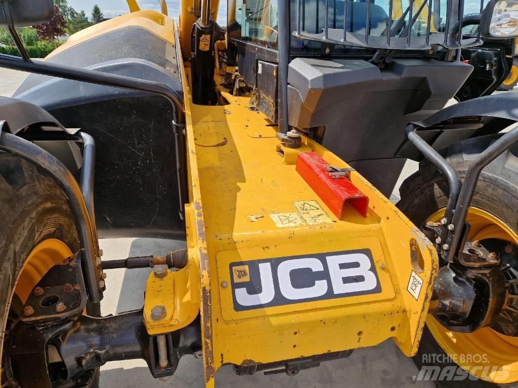 JCB 531-70, 732   P339 Teleskopické manipulátory
