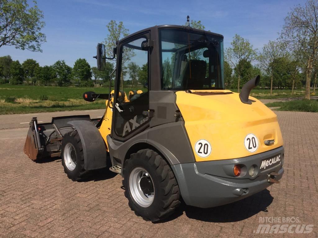 Mecalac AX 850 Kolesové nakladače