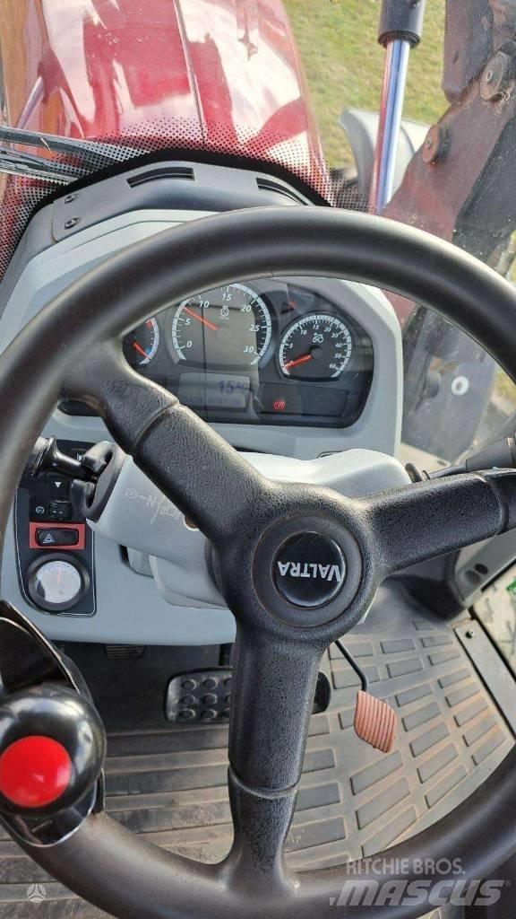 Valtra T 214 Traktory