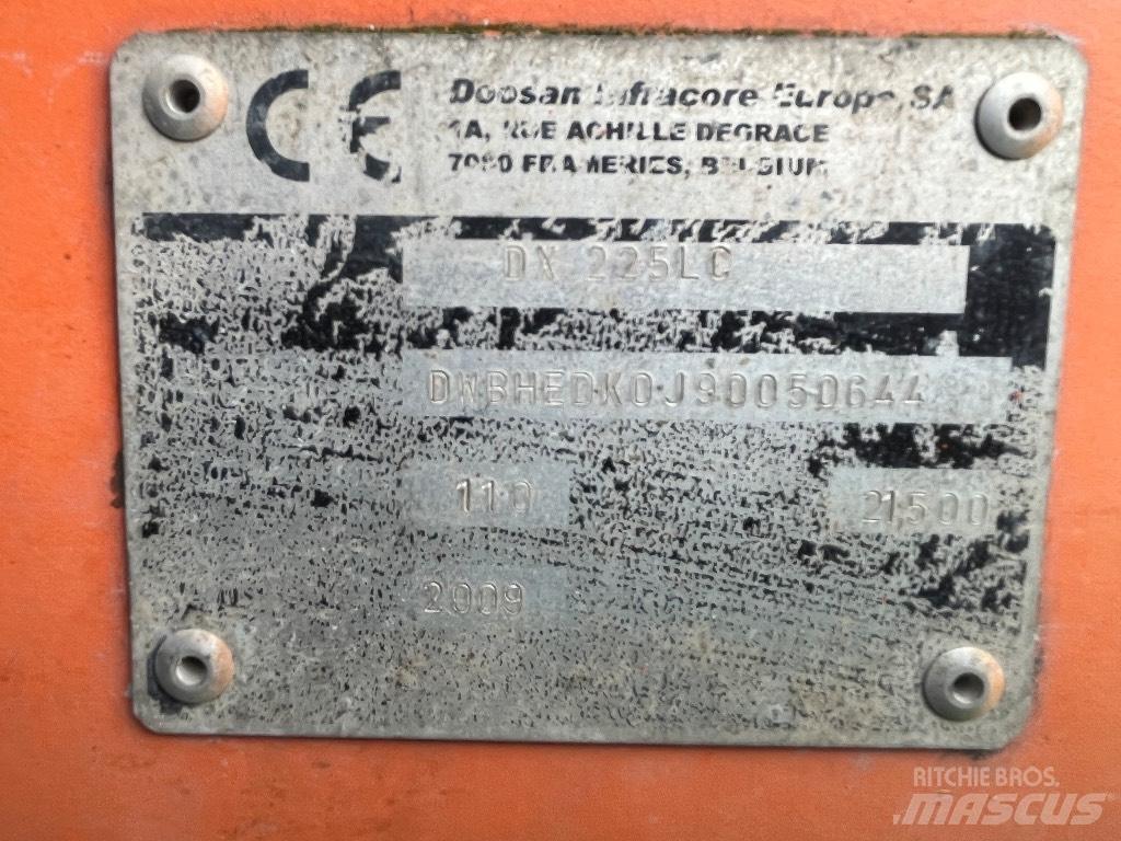 Doosan DX 225 LC Rýpadlá s dlhým dosahom