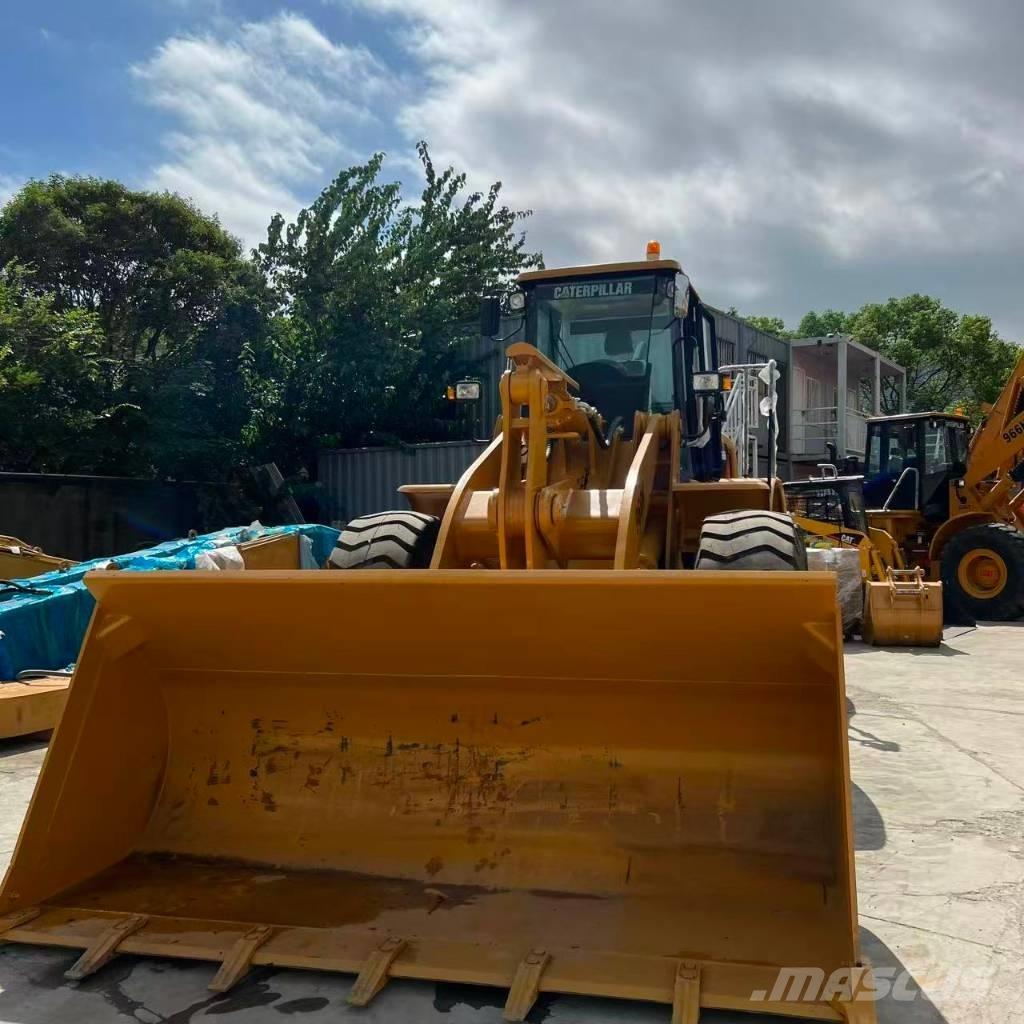 CAT 966 H Kolesové nakladače