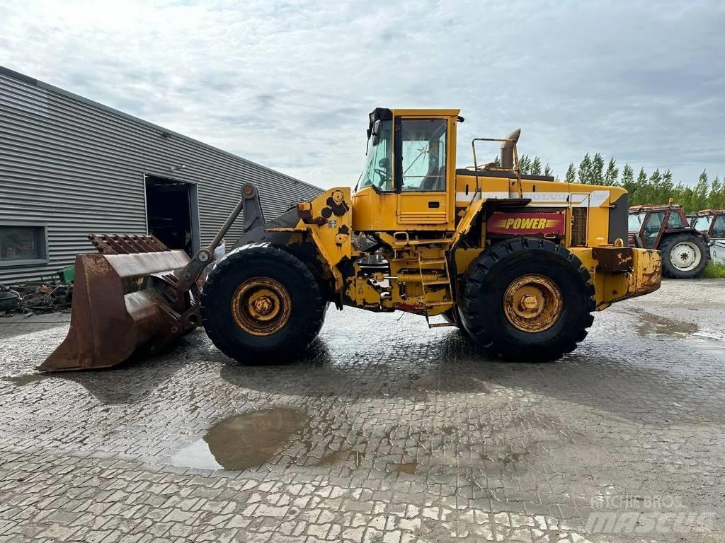 Volvo L180C Kolesové nakladače