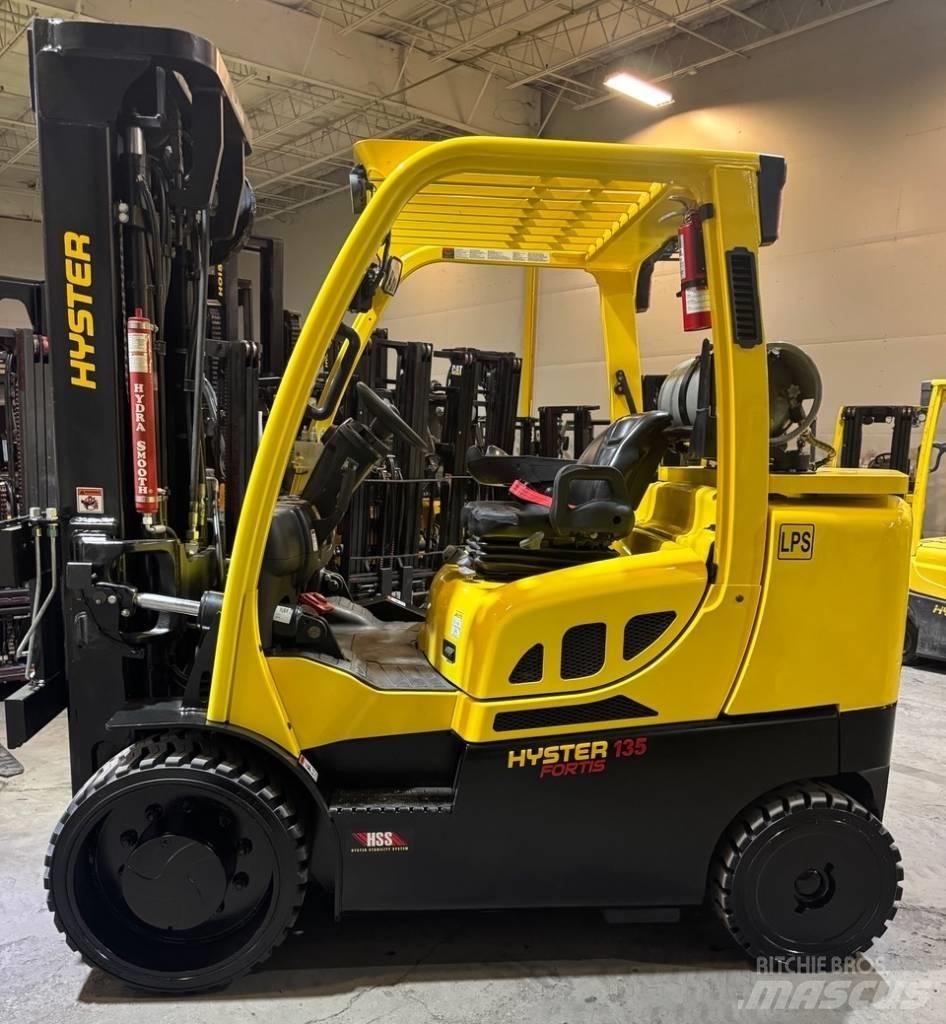 Hyster S 135 FT Iné