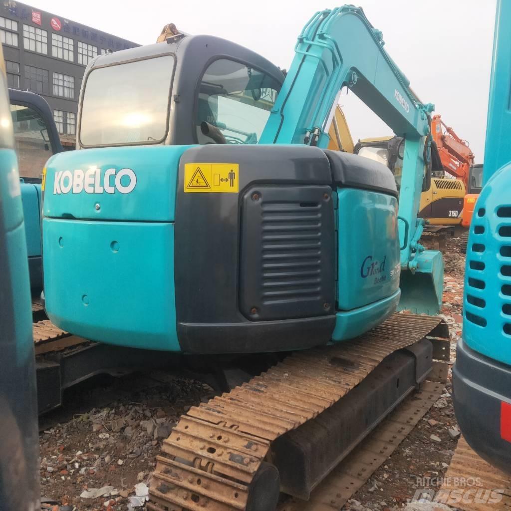 Kobelco SK 70 SR Midi rýpadlá 7 t - 12 t