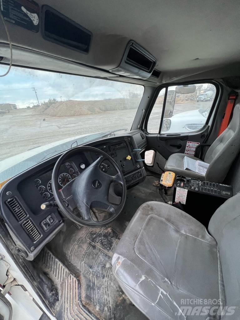 Freightliner SD 114 Ďalšie nákladné vozidlá