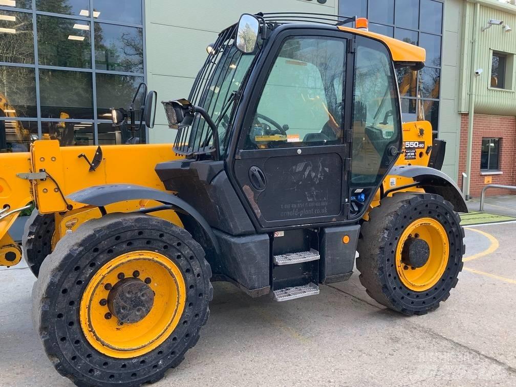 JCB 550-80 Teleskopické manipulátory