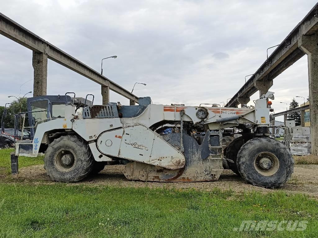 Wirtgen WR 2000 Recyklovače asfaltu