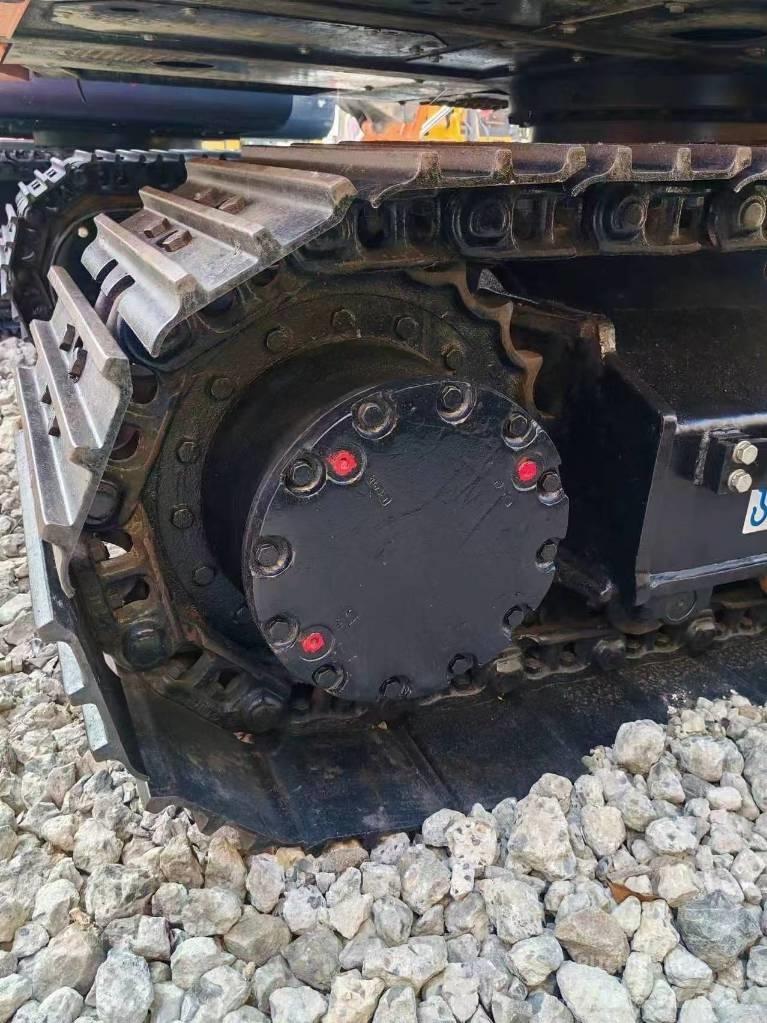 Hitachi ZX 120 Pásové rýpadlá