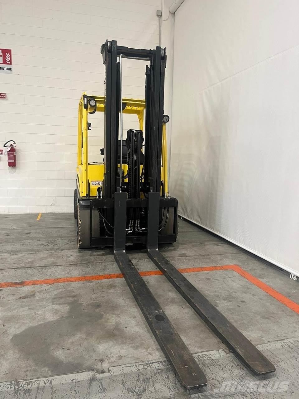 Hyster J5.5XN6 Akumulátorové vozíky