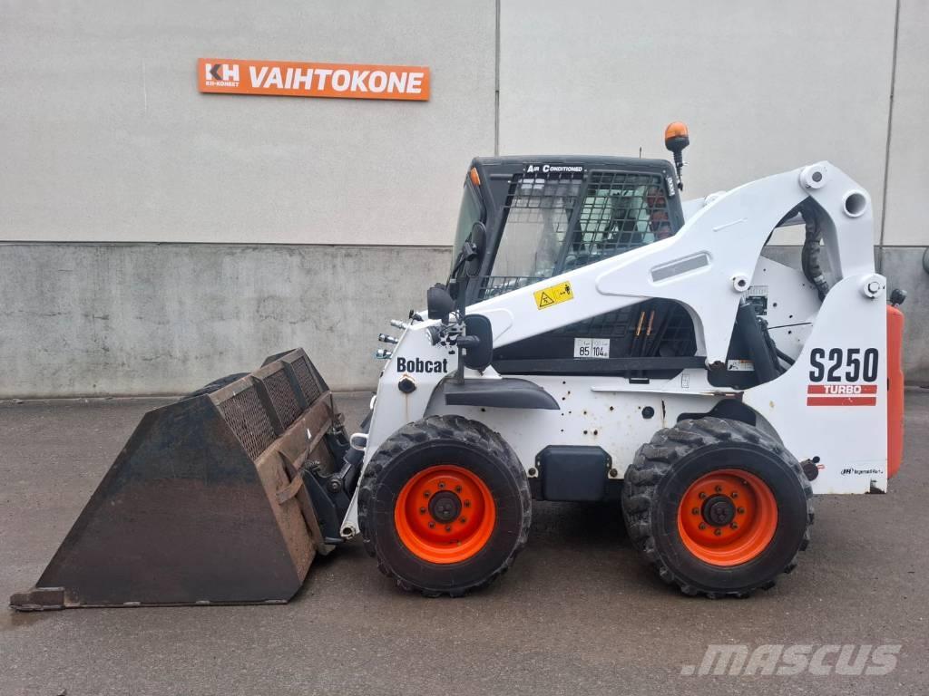 Bobcat S 250 Šmykom riadené nakladače