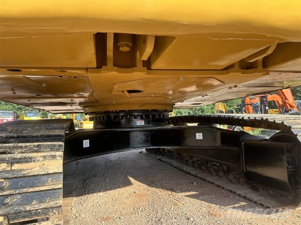 CAT 320C Pásové rýpadlá