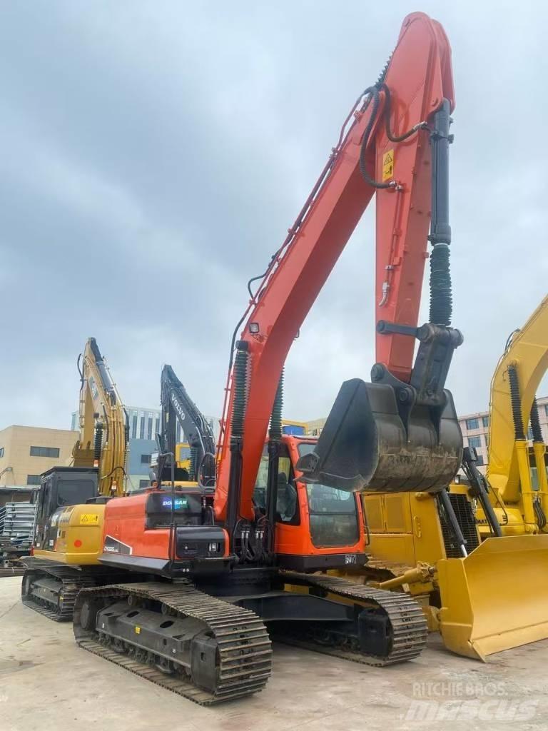 Doosan DX 225 LC Pásové rýpadlá