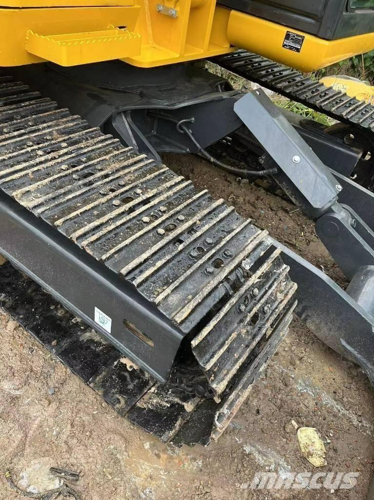 Komatsu 70 Pásové rýpadlá