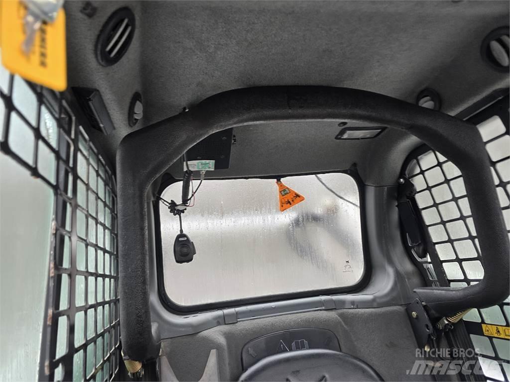 Bobcat S590 Šmykom riadené nakladače