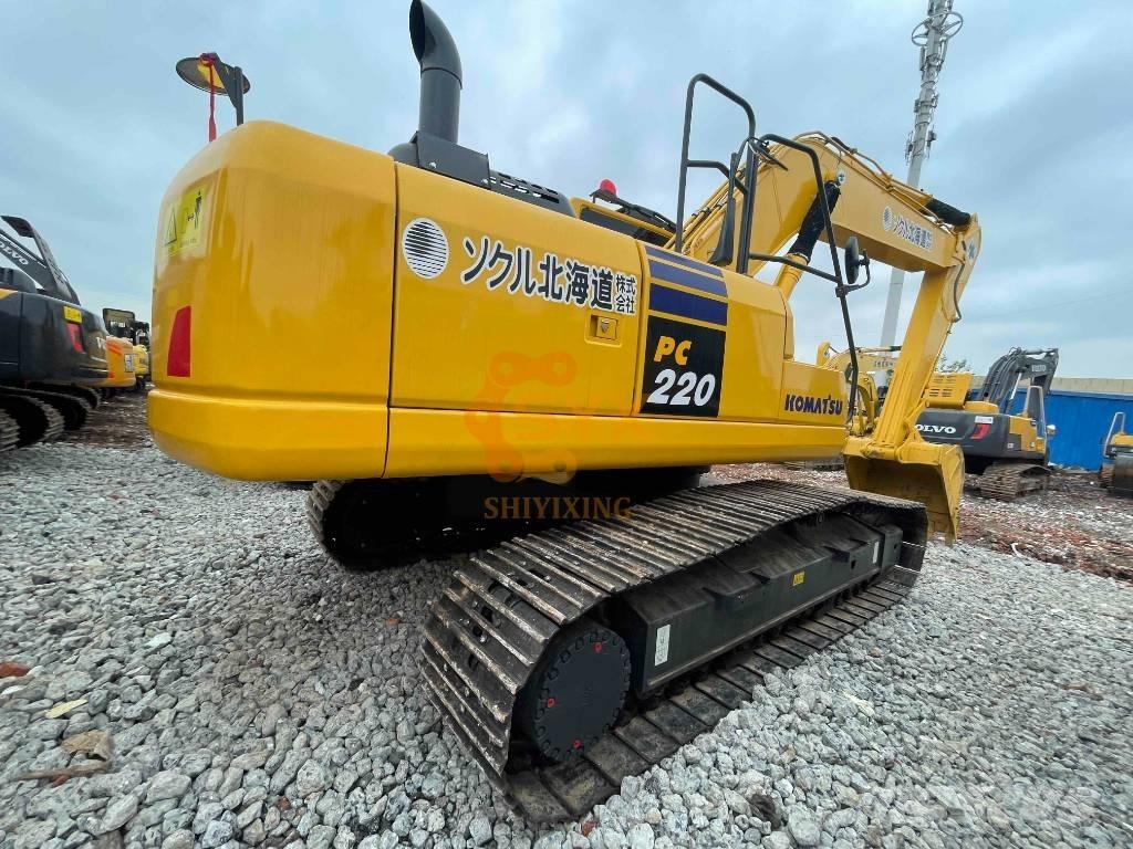 Komatsu PC 220-8M0 Pásové rýpadlá