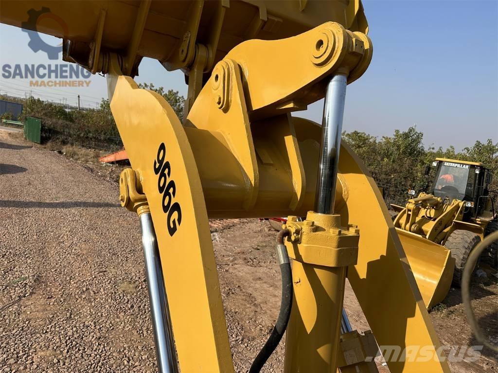 CAT 966 G Kolesové nakladače