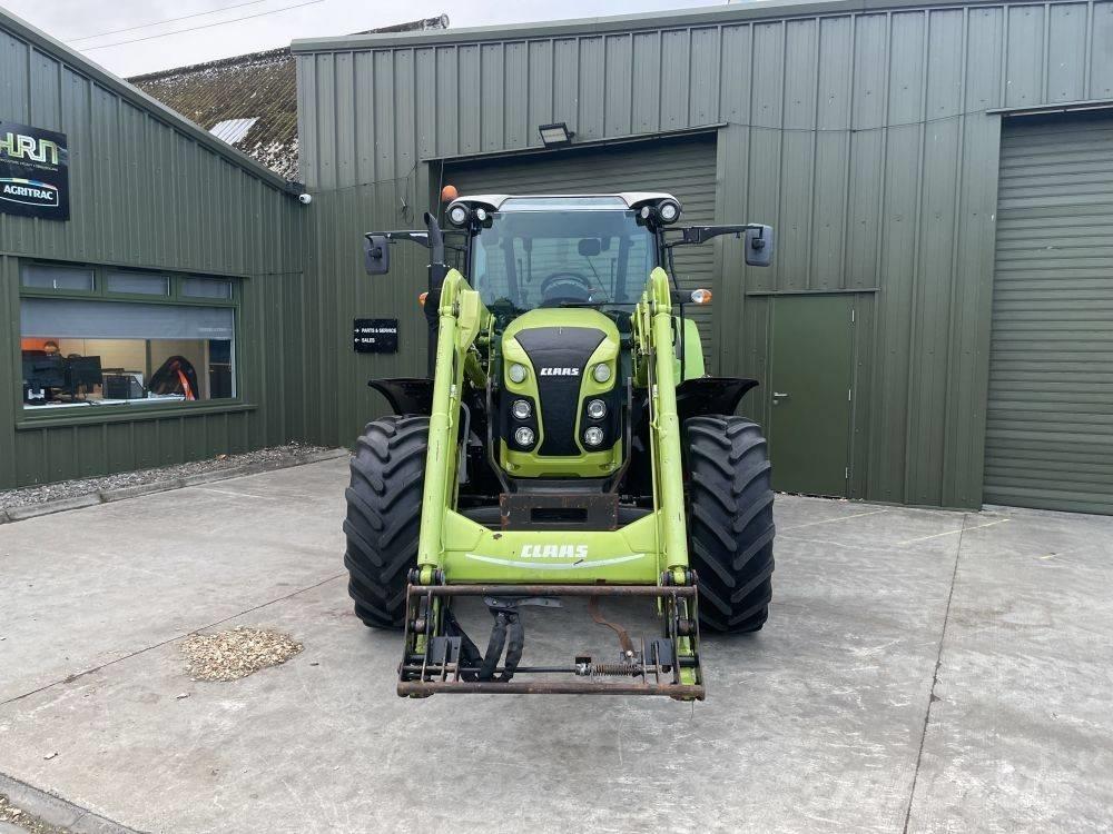 CLAAS Arion 450 Traktory
