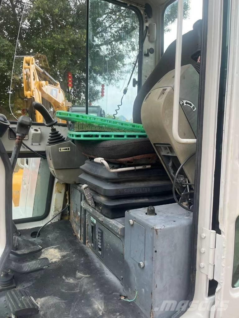 Takeuchi TB 160C Pásové rýpadlá