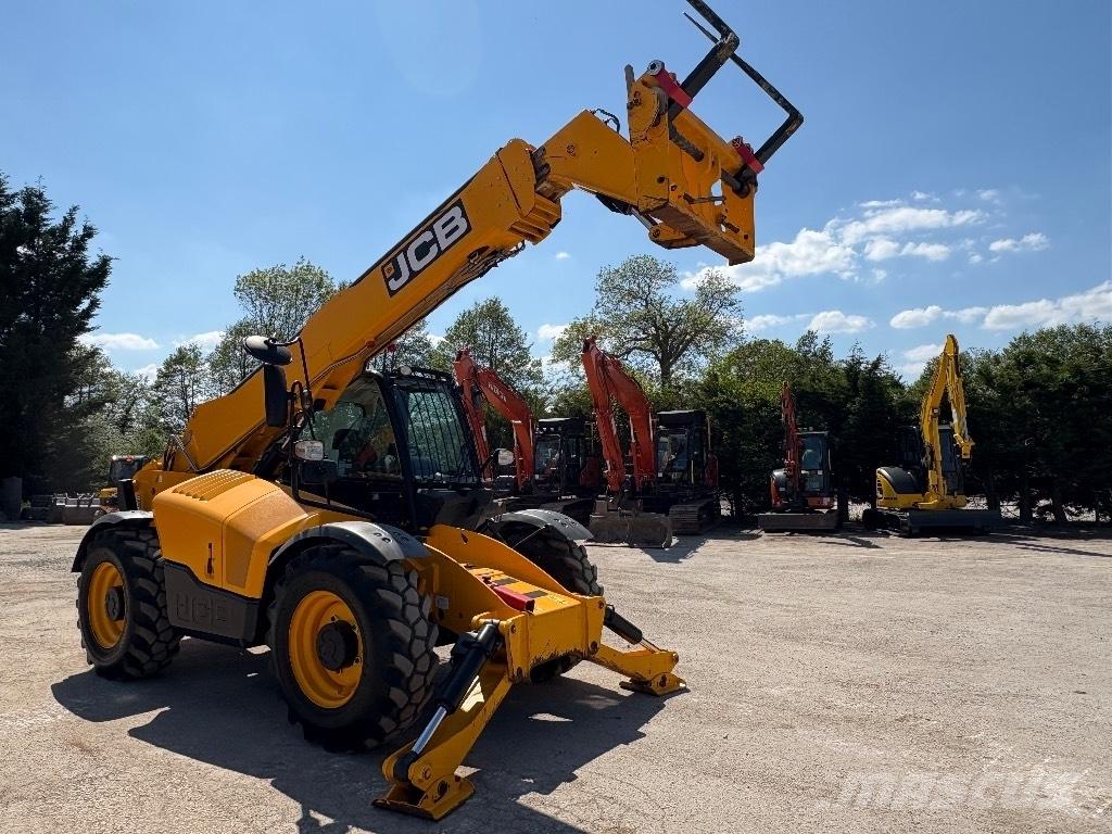 JCB 540-140 Teleskopické manipulátory