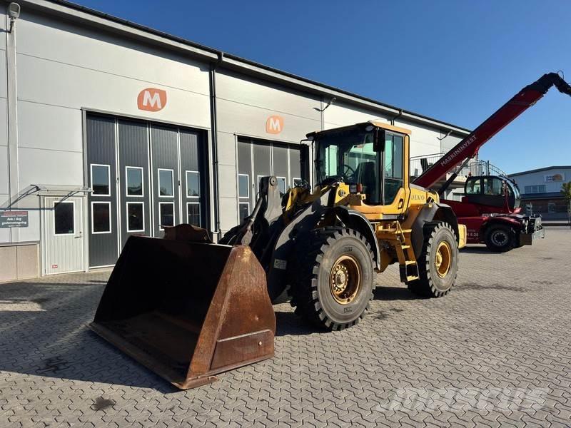 Volvo L90F Kolesové nakladače